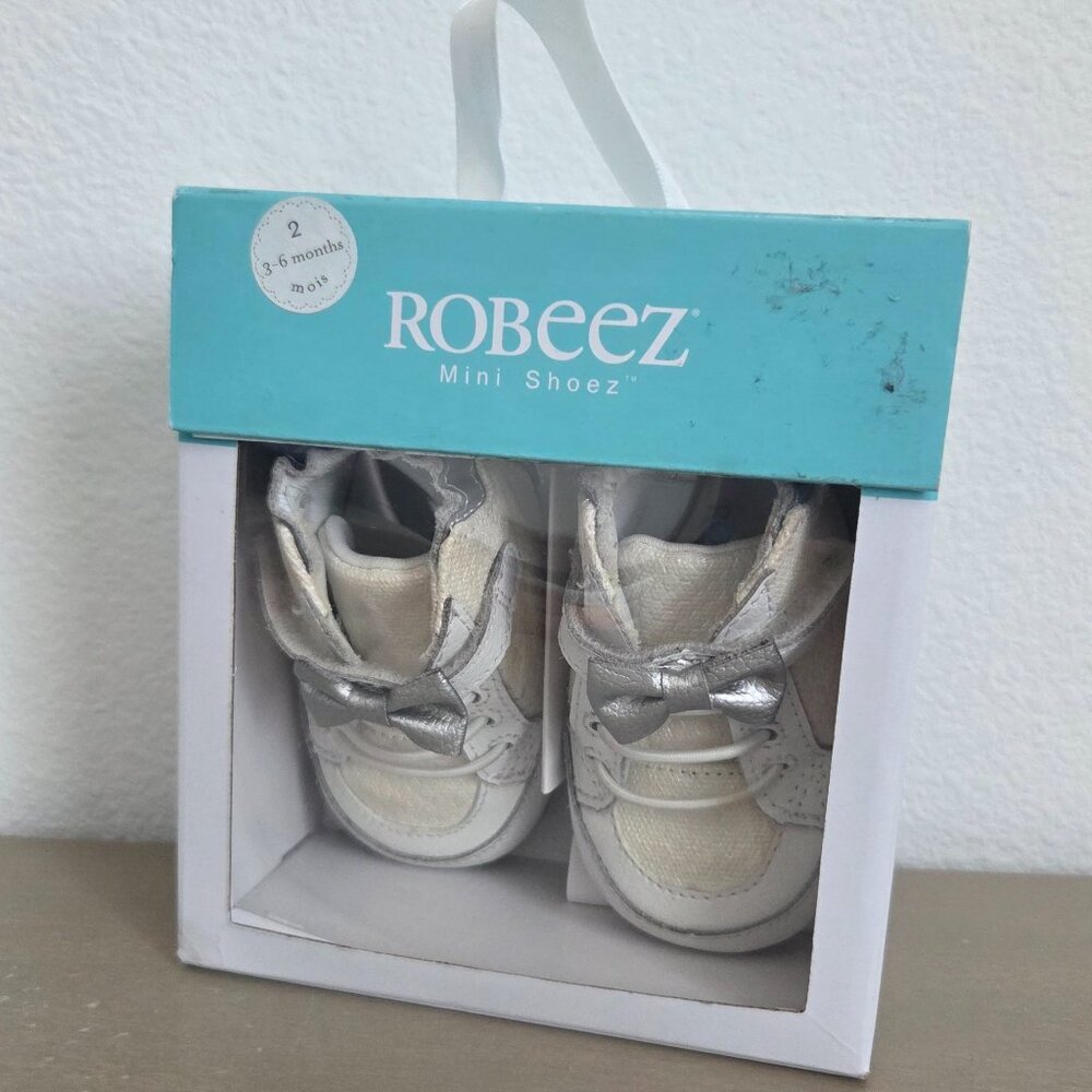 Robeez Mini Shoez - Cream/Off-White